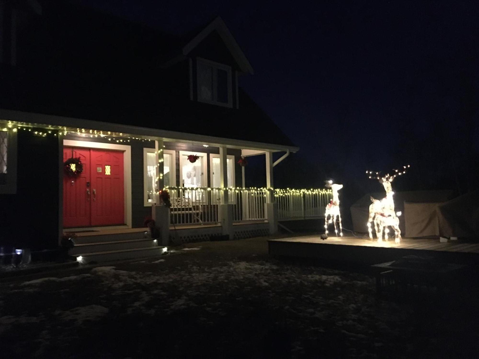 The Blue Cottage B&B Seventy Mile House Exterior foto