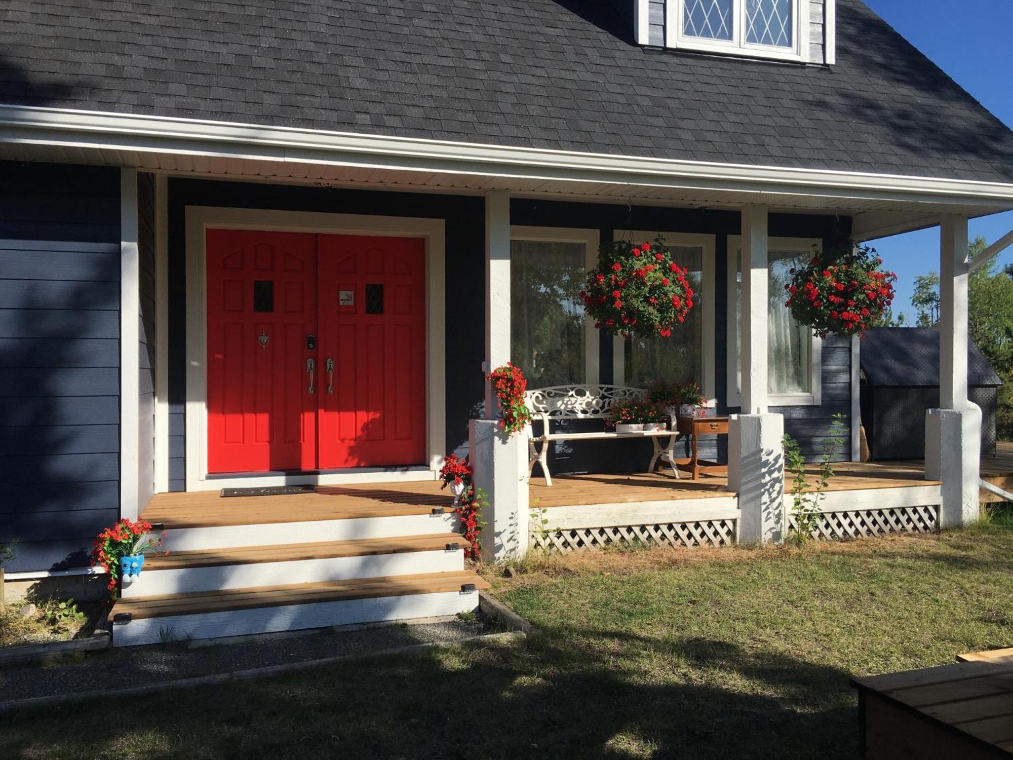 The Blue Cottage B&B Seventy Mile House Exterior foto